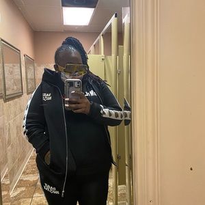 Meet your Posher, Brenda